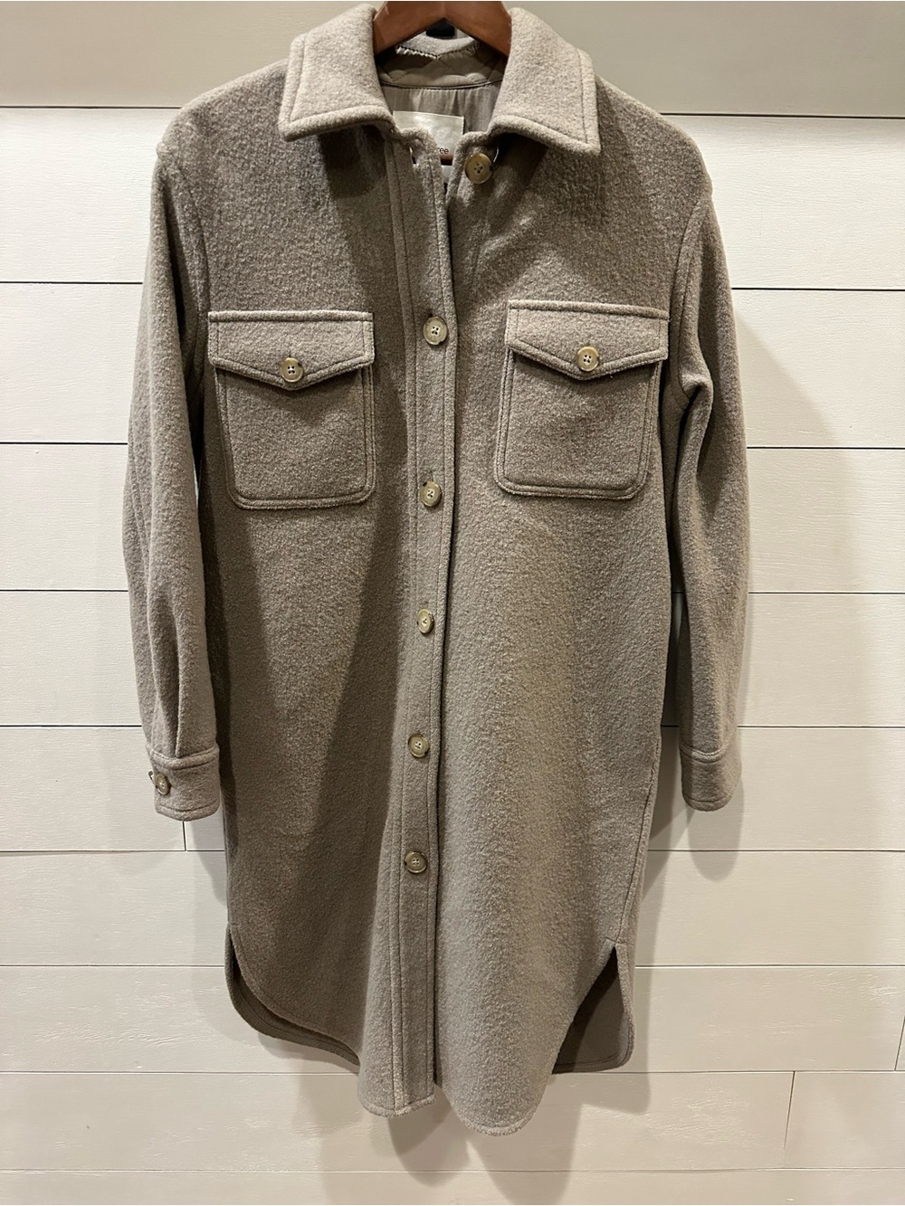 Aritzia Wilfred Free Greige 100% Merino Wool the Ganna Shirt Jacket- size XXS